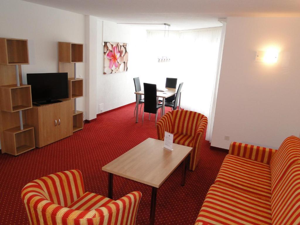 Apart Holidays Morschach Zimmer foto